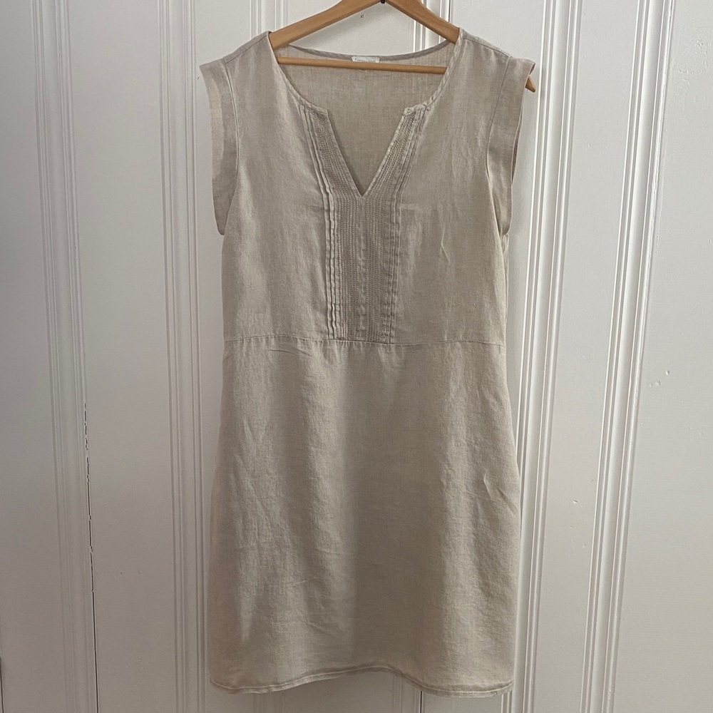 Sleeveless women’s V-neck beige linen shift dress size 12 Coastal Lagenlook